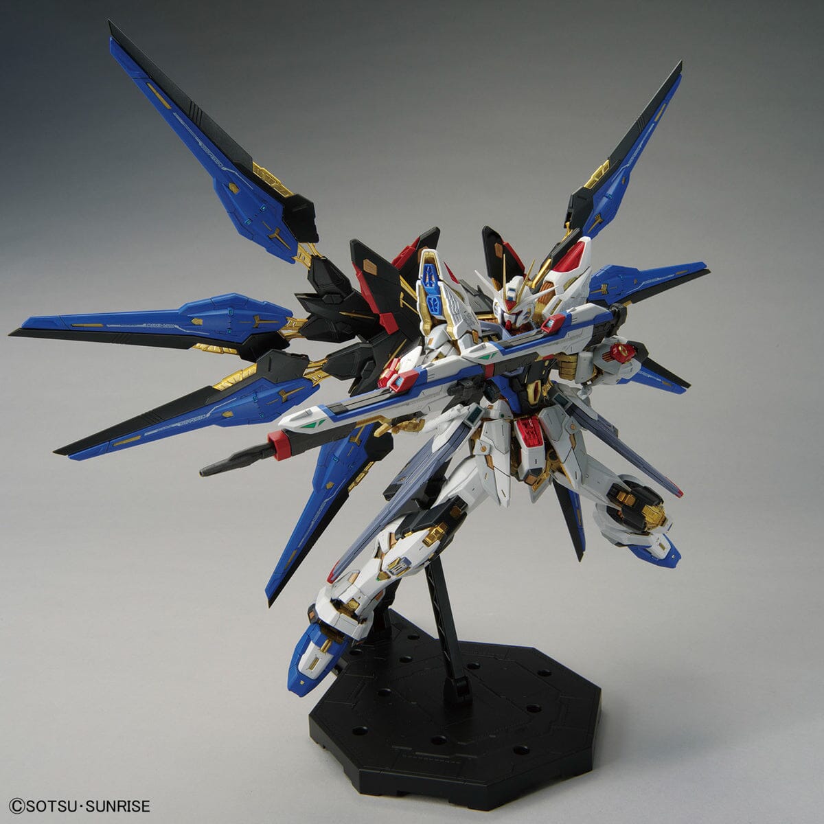 Gunpla: Master Grade Extreme 1/100: Gundam Seed Destiny: Strike Freedom Gundam