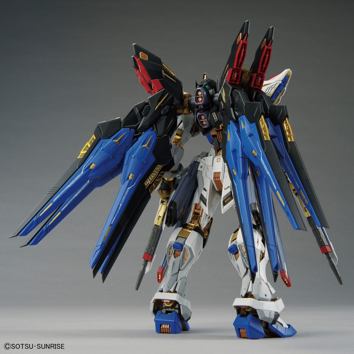 Gunpla: Master Grade Extreme 1/100: Gundam Seed Destiny: Strike Freedom Gundam