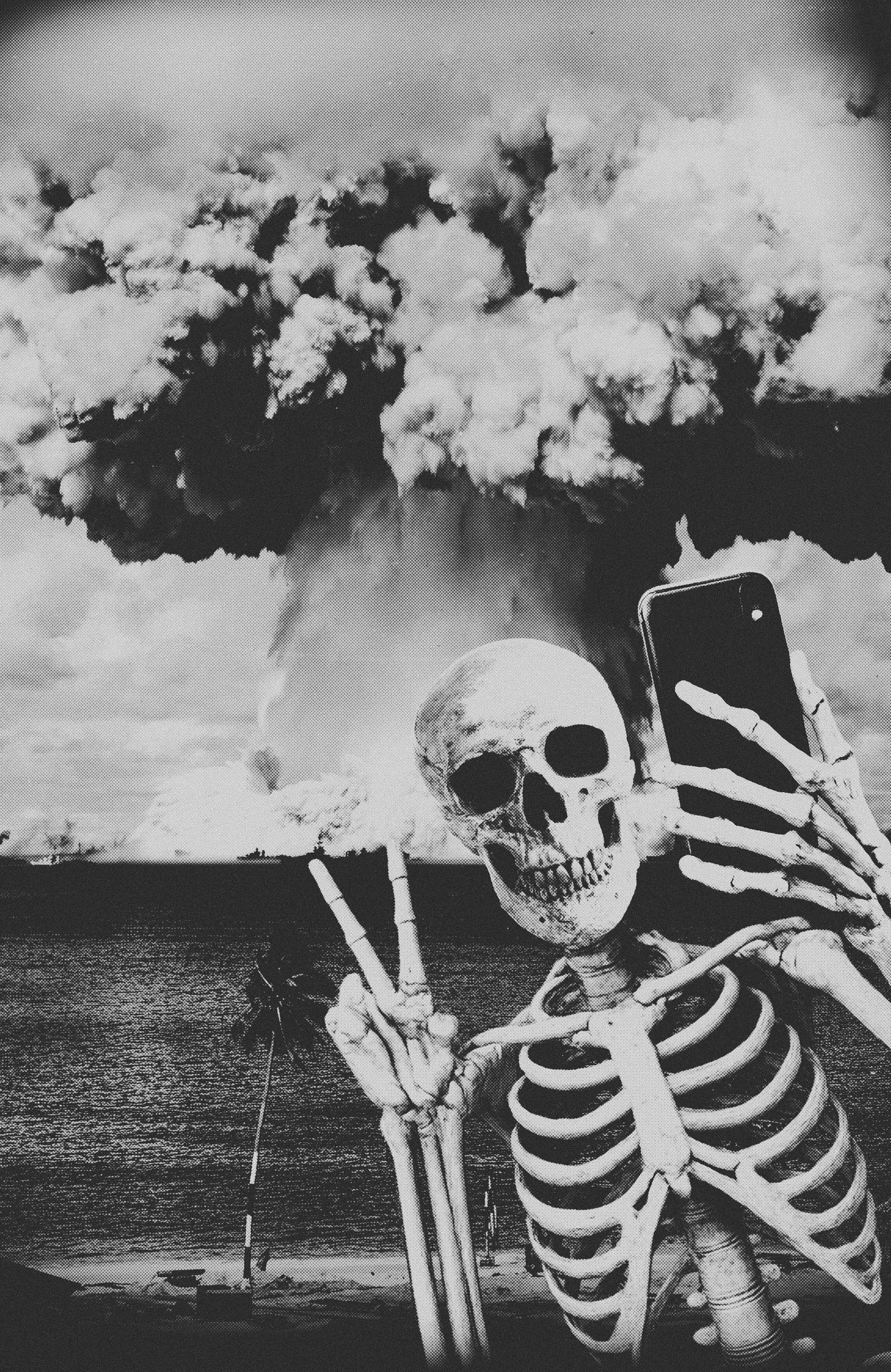 The War #1 D 1 in 10 Variant Edition (Full Art, Shaw)