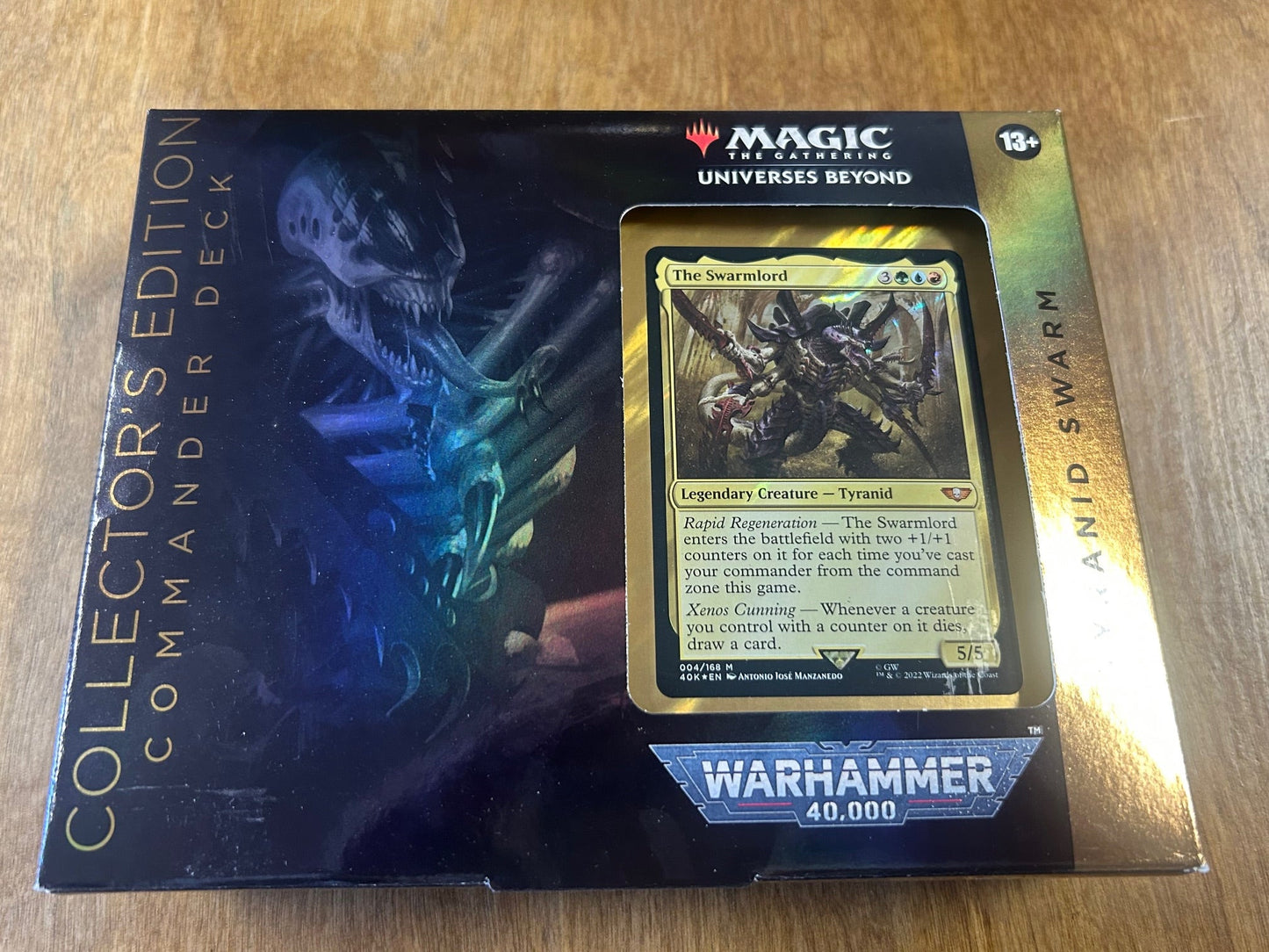 Magic: The Gathering: Universes Beyond Warhammer 40K: Commander Deck Case (Collector's Edition)