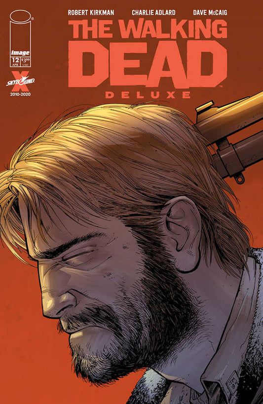 Walking Dead Deluxe #12 Cover B Moore & Mccaig (Mature)